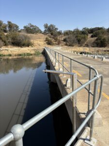 IoT river flood early warning system using LoRaWAN and ultrasonic level sensors